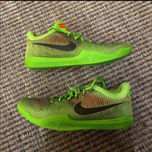 Size 13 mamba rage grinch